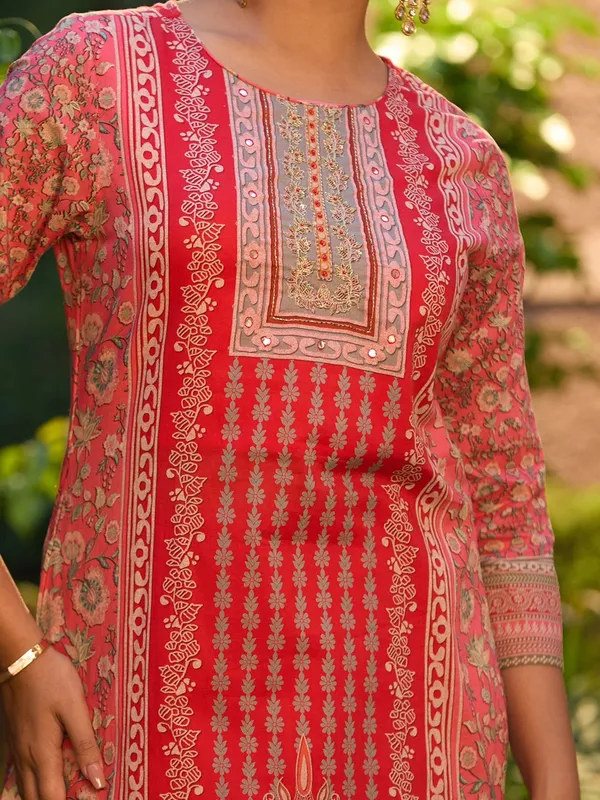 Gajari_Pink_Cutdana_Chanderi_Readymade_Salwar_Suit