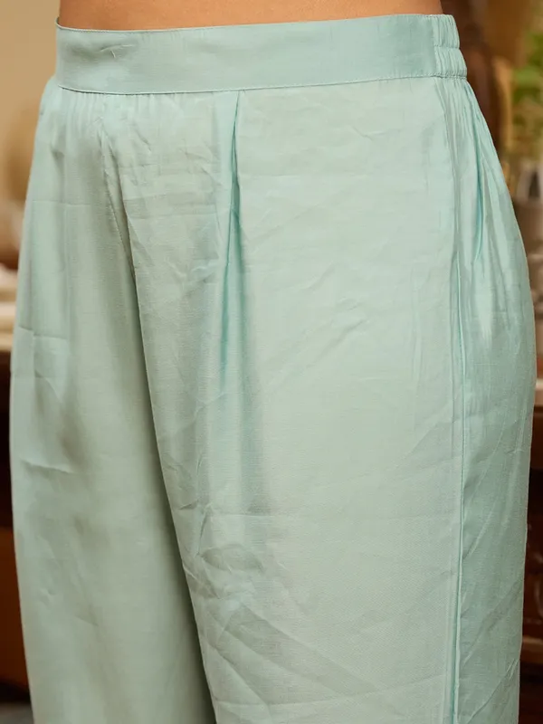 Sky_Blue_Threadwork_Chanderi_Readymade_Salwar_Suit