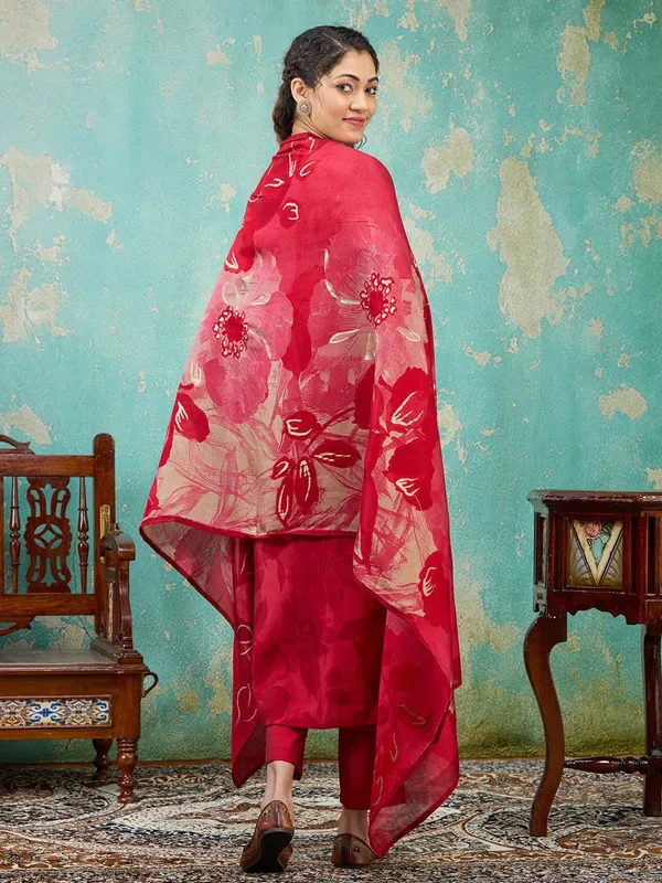 Red_Threadwork_Satin_Readymade_Salwar_Suit
