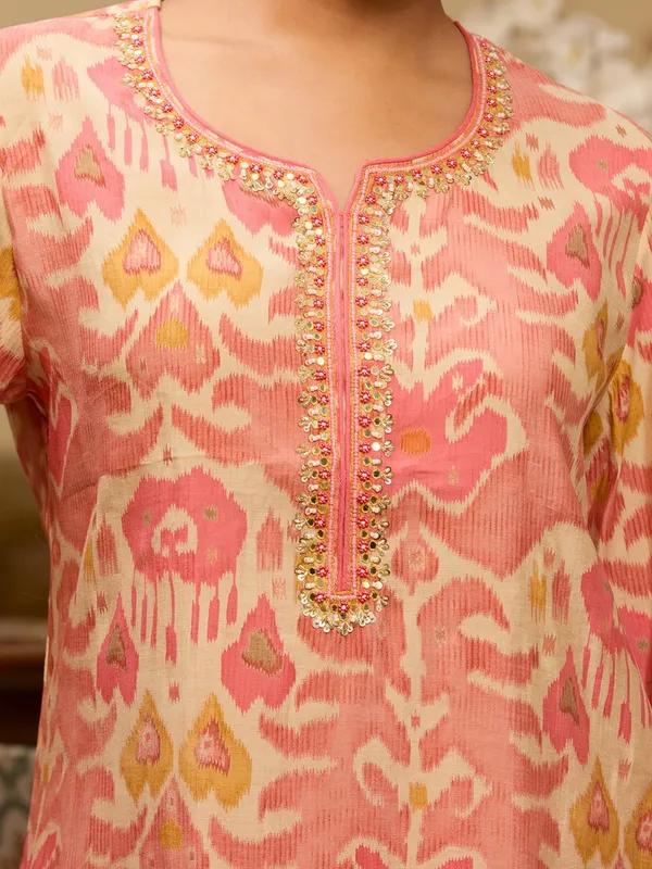 Peach_Sequins_Chanderi_Readymade_Salwar_Suit