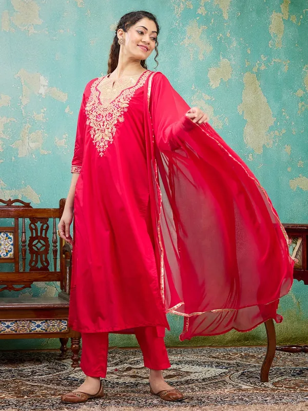 Red_Threadwork_Chanderi_Readymade_Salwar_Suit
