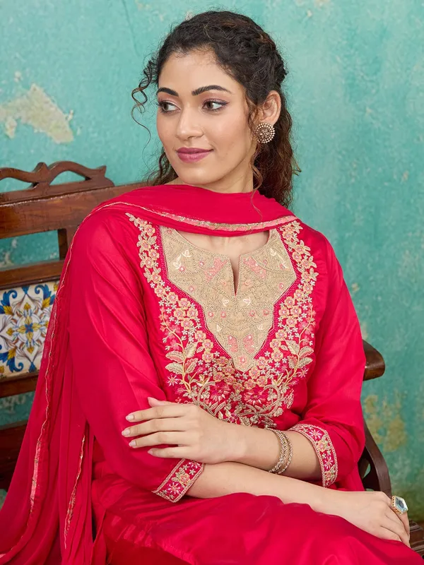 Red_Threadwork_Chanderi_Readymade_Salwar_Suit