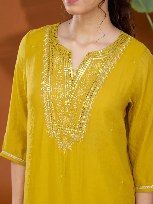 Mustard_Yellow_Mirrorwork_Chanderi_Readymade_Salwar_Suit