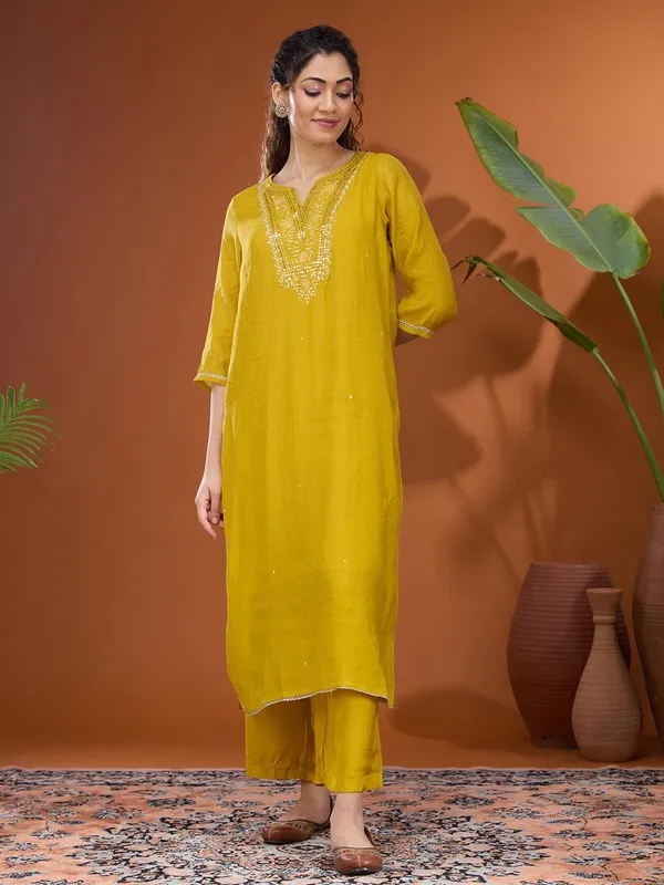 Mustard_Yellow_Mirrorwork_Chanderi_Readymade_Salwar_Suit
