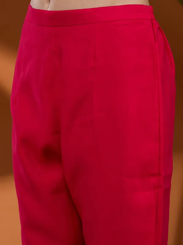 Rani_Pink_Threadwork_Chanderi_Readymade_Salwar_Suit
