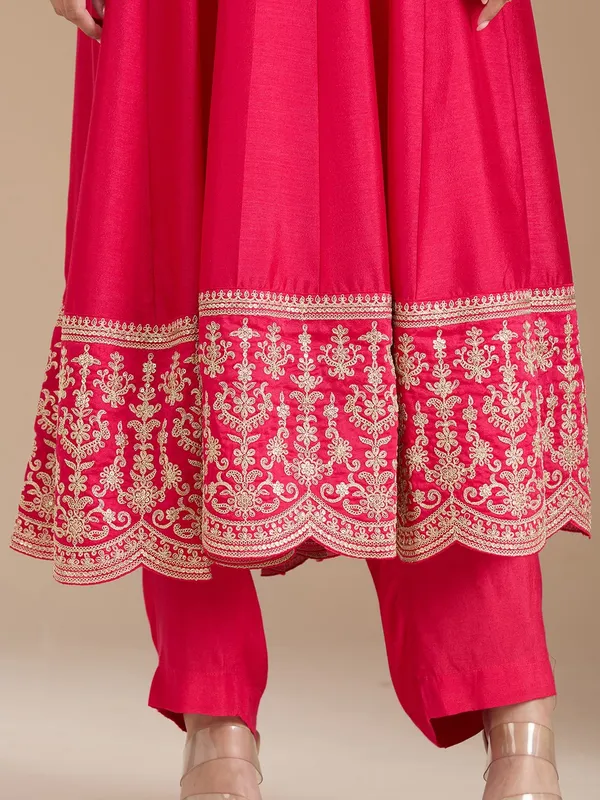 Rani_Pink_Threadwork_Soft_Raw_Silk_Readymade_Salwar_Suit