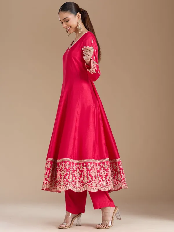 Rani_Pink_Threadwork_Soft_Raw_Silk_Readymade_Salwar_Suit
