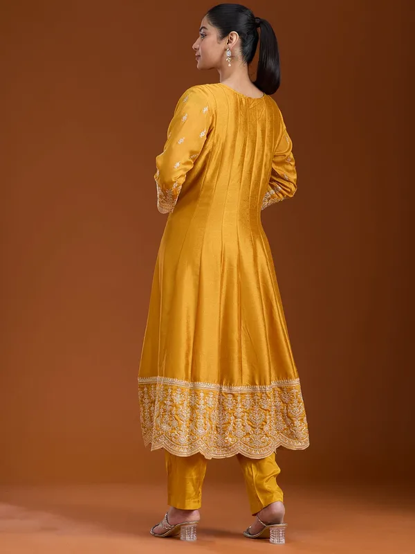 Mustard_Yellow_Zariwork_Gold_Soft_Raw_Silk_Readymade_Salwar_Suit