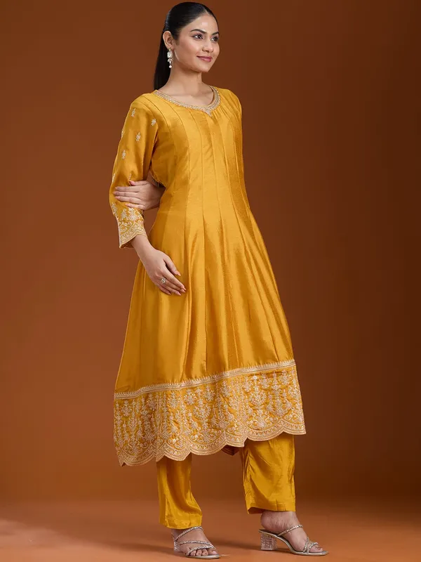 Mustard_Yellow_Zariwork_Gold_Soft_Raw_Silk_Readymade_Salwar_Suit