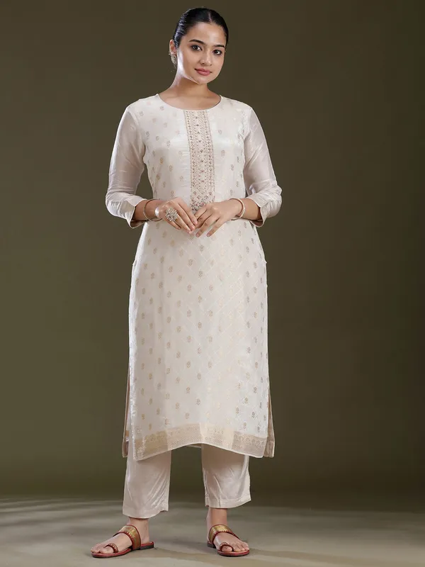 Cream_Zariwork_Gold_Brocade_Readymade_Salwar_Suit