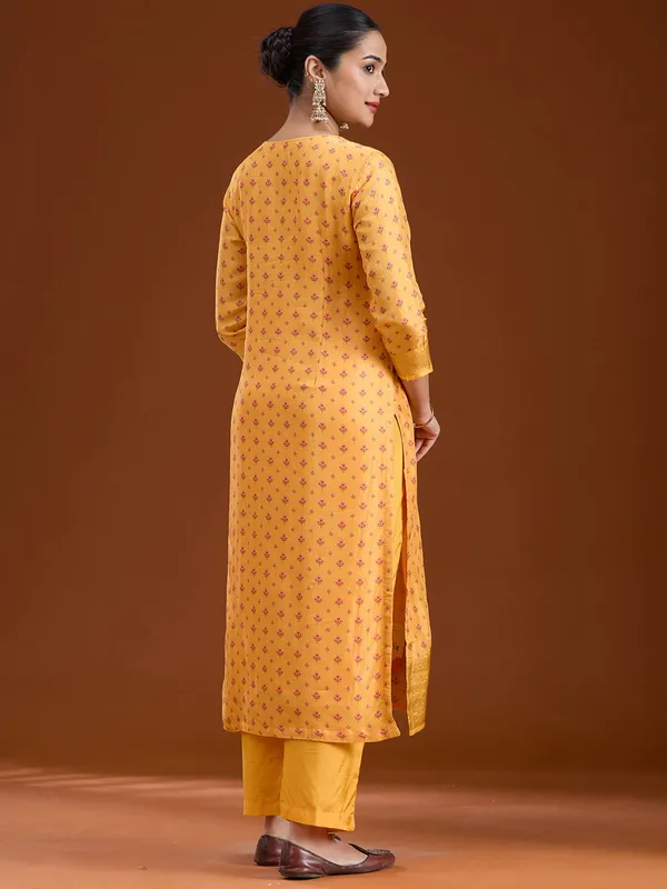 Mustard_Yellow_Threadwork_Soft_Raw_Silk_Readymade_Salwar_Suit