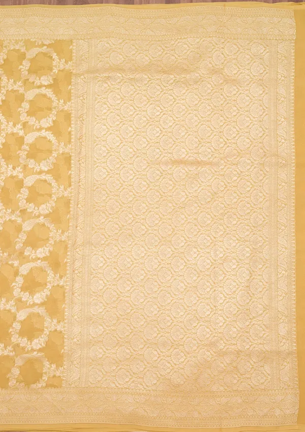Gold_Zariwork_Silver_Silk_Silk_Saree