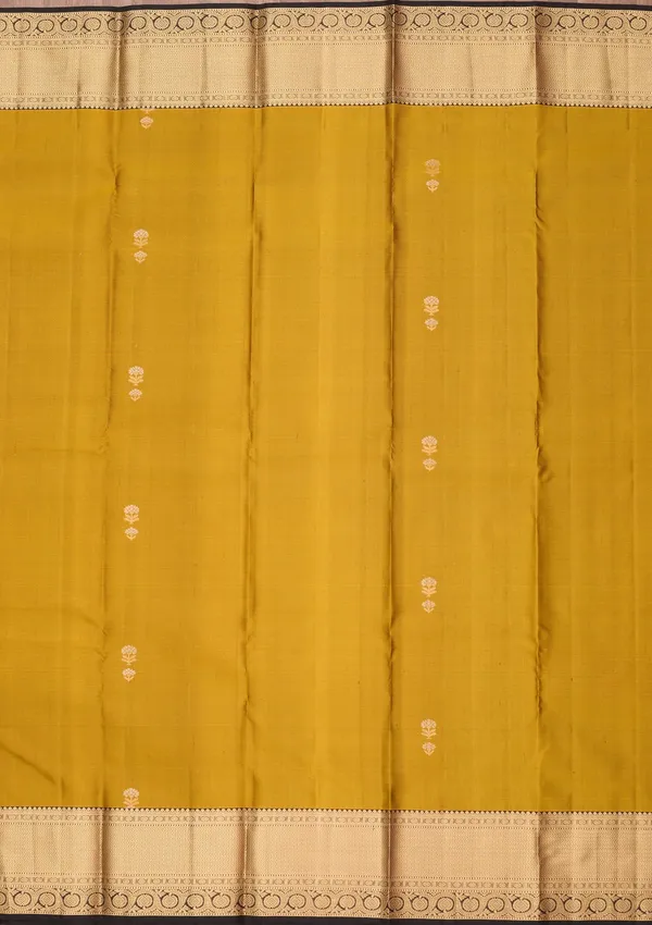 Mehendi_Zariwork_Gold_Silk_Silk_Saree