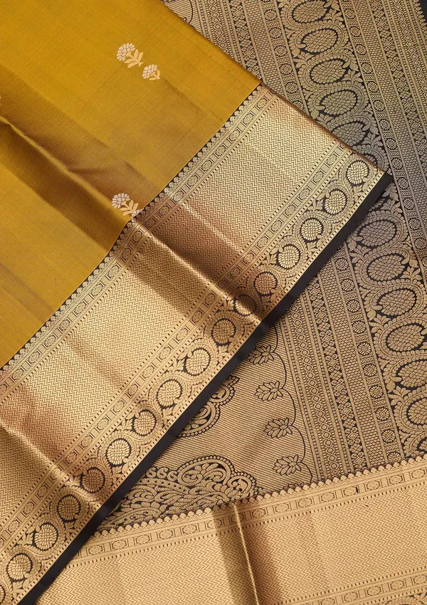 Mehendi_Zariwork_Gold_Silk_Silk_Saree