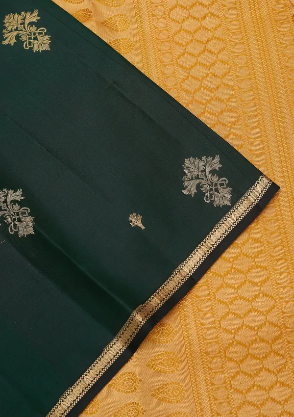 Bottle_Green_Zariwork_Gold_Silk_Silk_Saree