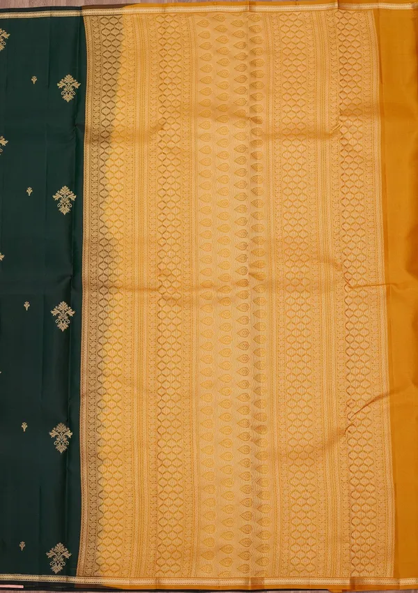 Bottle_Green_Zariwork_Gold_Silk_Silk_Saree
