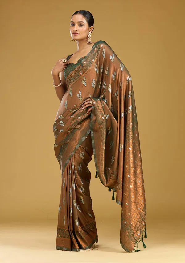 Mehendi_Zariwork_Silver_Silk_Silk_Saree