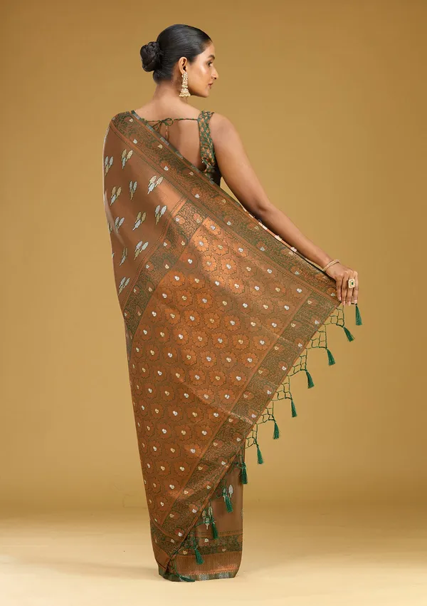 Mehendi_Zariwork_Silver_Silk_Silk_Saree