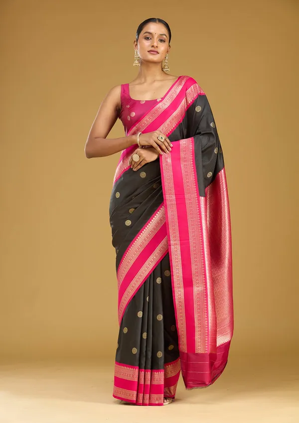 Black_Zariwork_Gold_Silk_Silk_Saree