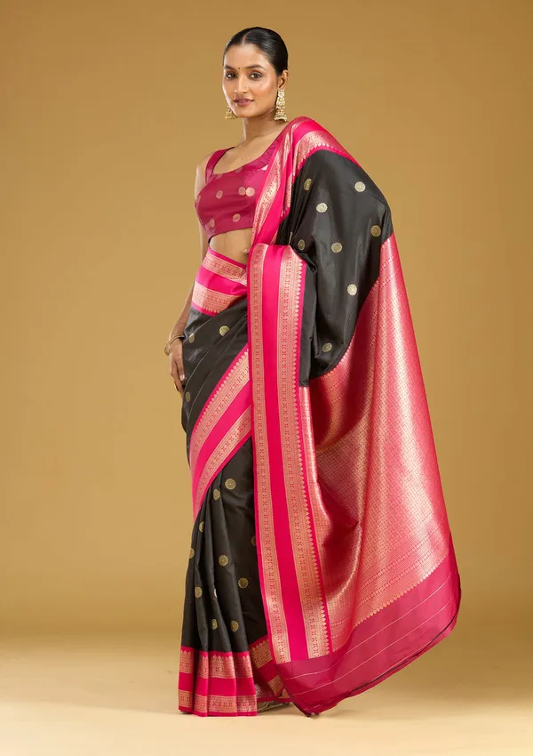 Black_Zariwork_Gold_Silk_Silk_Saree