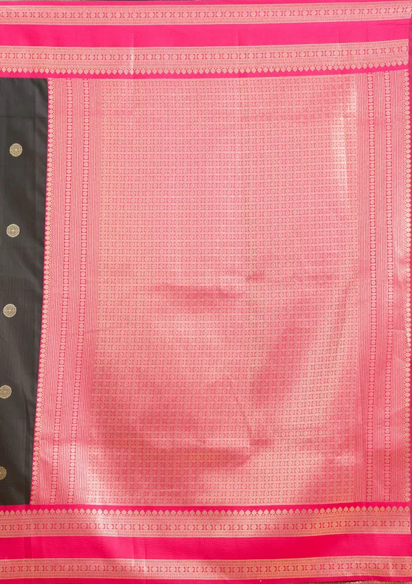 Black_Zariwork_Gold_Silk_Silk_Saree