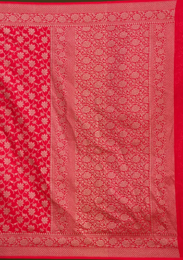 Red_Zariwork_Gold_Silk_Silk_Saree