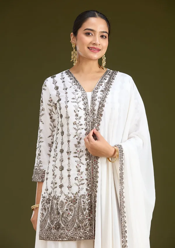 Off_White_Cutdana_Georgette_Readymade_Salwar_Suit