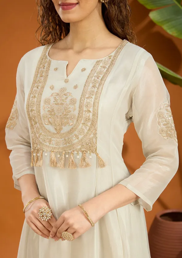 Off_White_Threadwork_Chanderi_Readymade_Salwar_Suit
