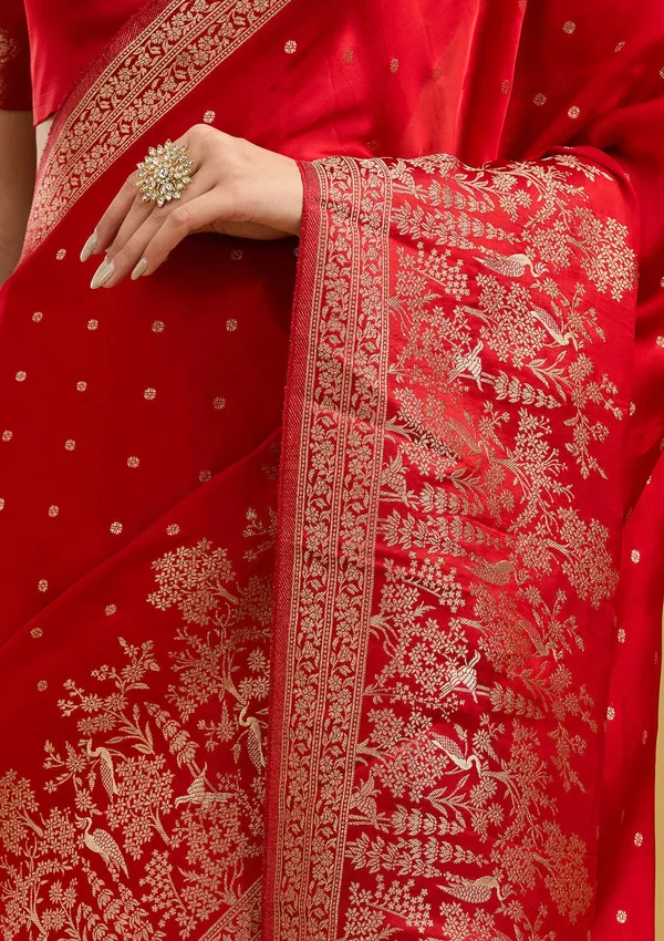 Red_Zariwork_Gold_Semi_Crepe_Silk_Saree