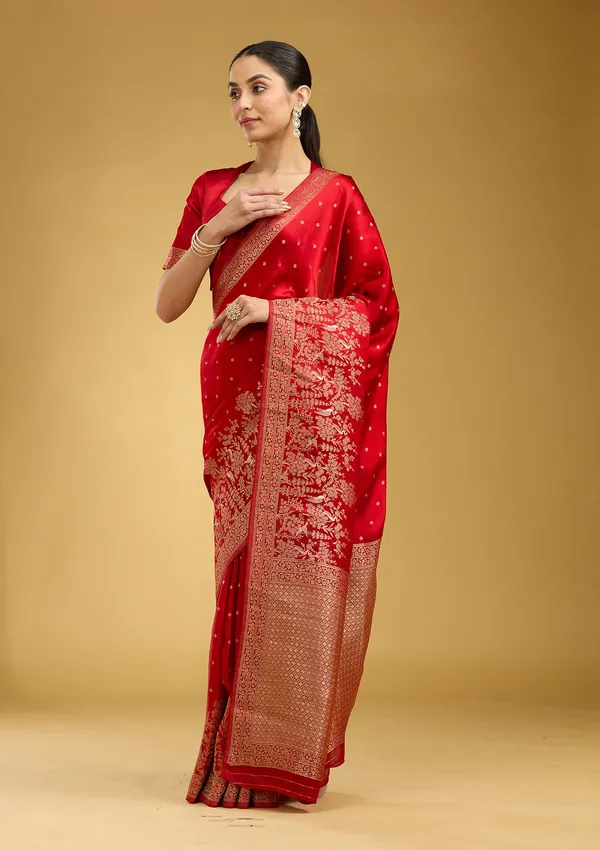 Red_Zariwork_Gold_Semi_Crepe_Silk_Saree