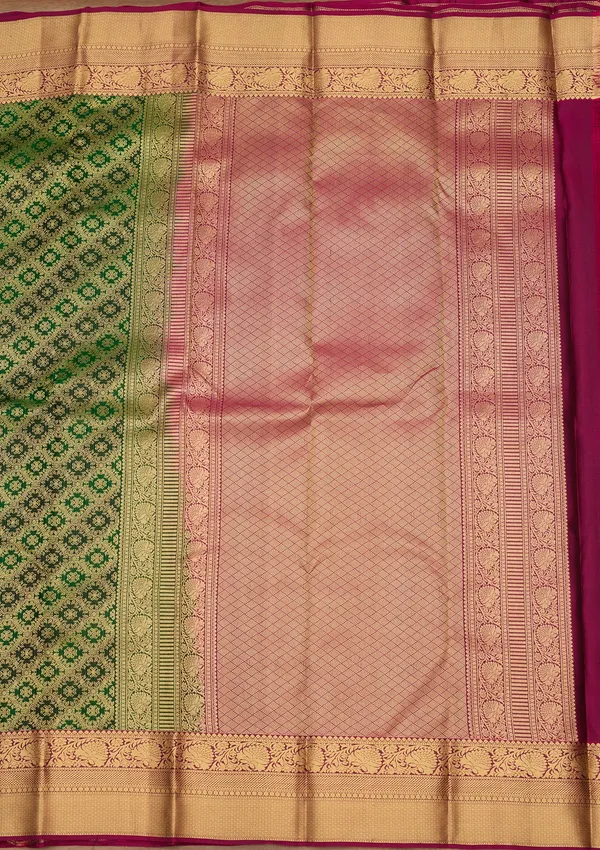 Bottle_Green_Zariwork_Gold_Silk_Silk_Saree