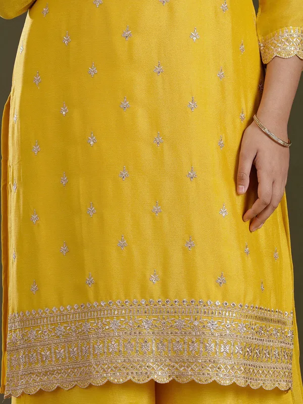 Yellow_Sequins_Soft_Raw_Silk_Readymade_Salwar_Suit