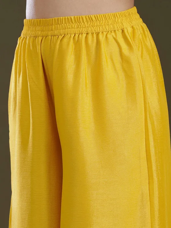 Yellow_Sequins_Soft_Raw_Silk_Readymade_Salwar_Suit