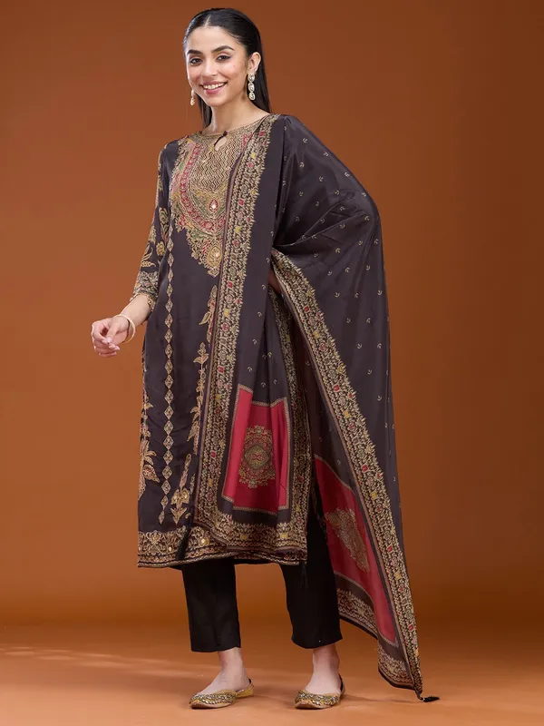 Black_Threadwork_Soft_Raw_Silk_Readymade_Salwar_Suit