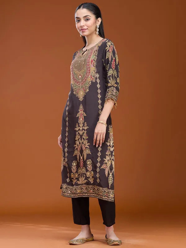Black_Threadwork_Soft_Raw_Silk_Readymade_Salwar_Suit