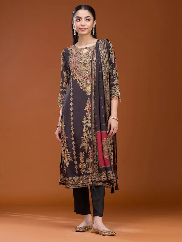 Black_Threadwork_Soft_Raw_Silk_Readymade_Salwar_Suit