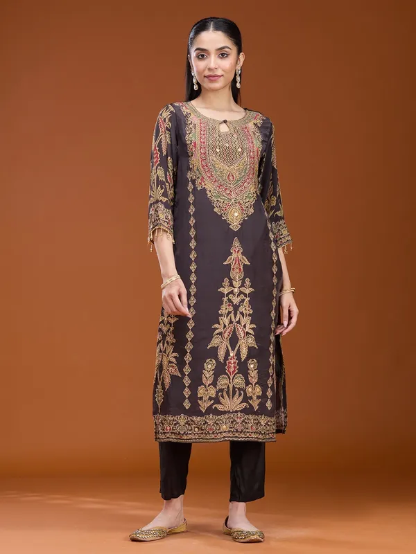 Black_Threadwork_Soft_Raw_Silk_Readymade_Salwar_Suit