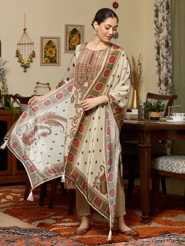 Pista_Green_Printed_Crepe_Readymade_Salwar_Suit