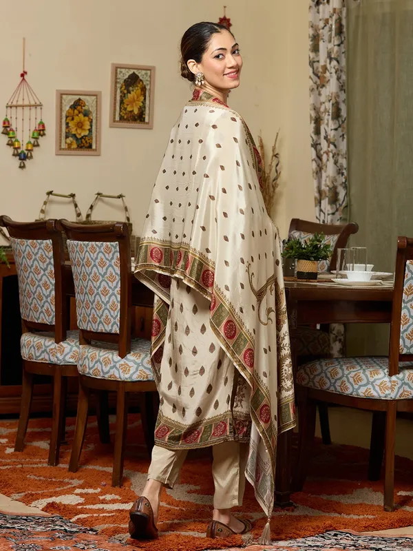 Pista_Green_Printed_Crepe_Readymade_Salwar_Suit