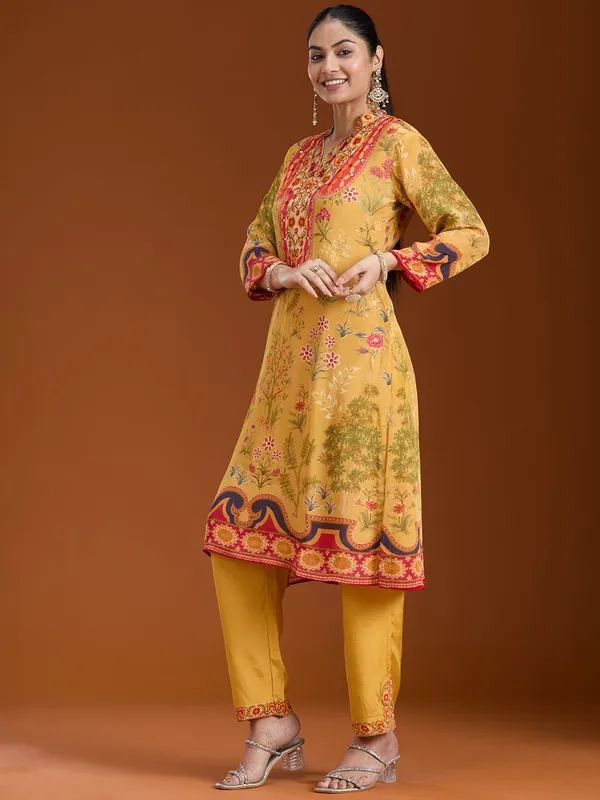 Yellow_Printed_Crepe_Readymade_Salwar_Suit