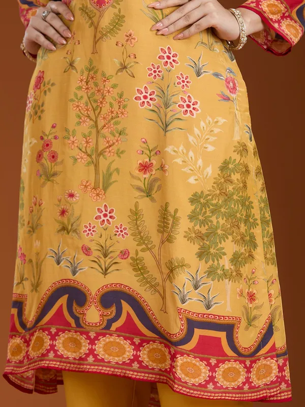 Yellow_Printed_Crepe_Readymade_Salwar_Suit
