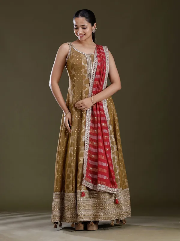 Gold_Sequins_Soft_Raw_Silk_Readymade_Salwar_Suit