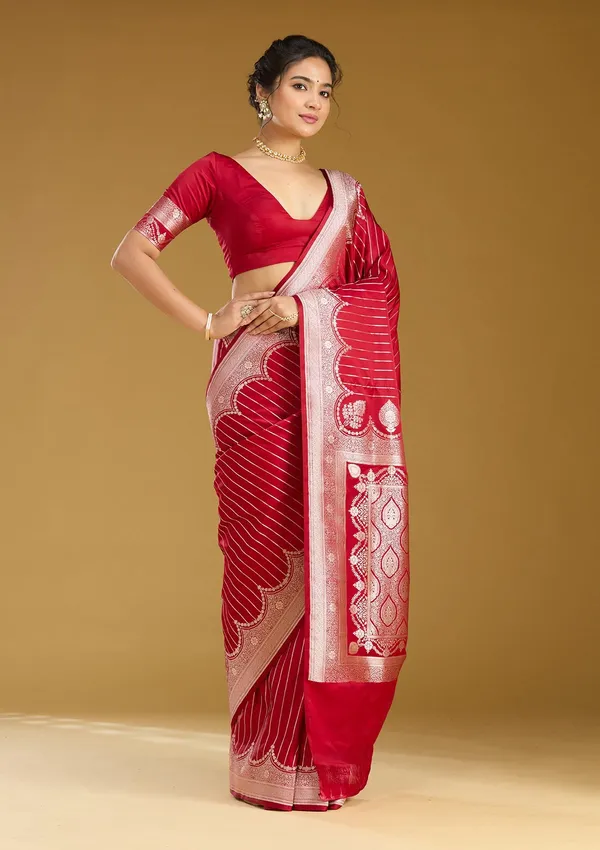 Maroon_Zariwork_Gold_Silk_Saree