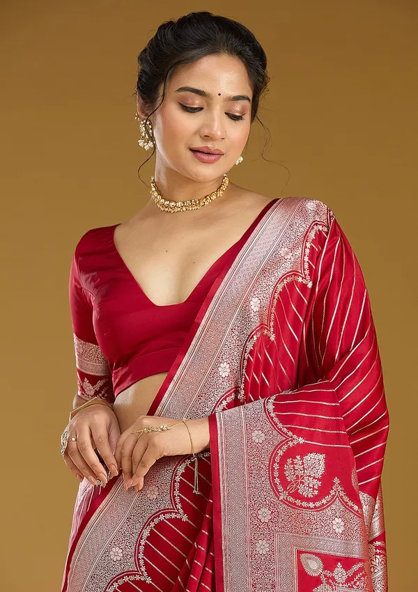 Maroon_Zariwork_Gold_Silk_Saree