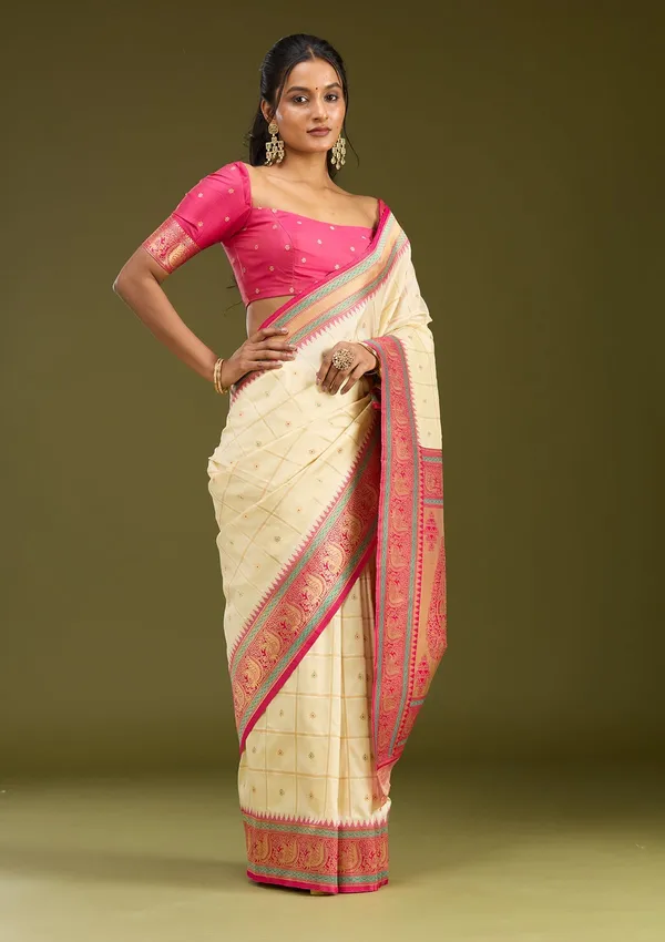Off_White_Zariwork_Gold_Silk_Saree