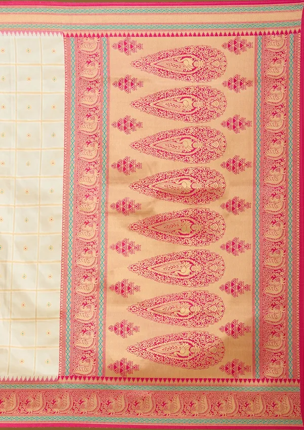Off_White_Zariwork_Gold_Silk_Saree