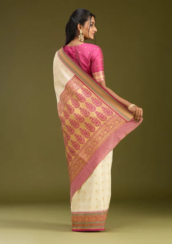 Off_White_Zariwork_Gold_Silk_Saree