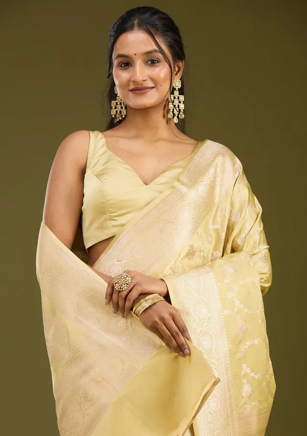 Pista_Green_Zariwork_Gold_Art_Silk_Saree