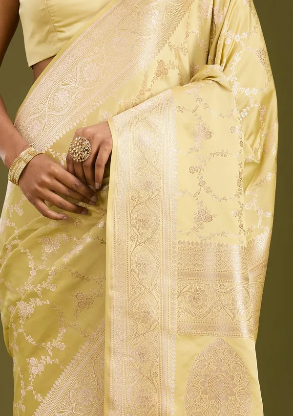 Pista_Green_Zariwork_Gold_Art_Silk_Saree