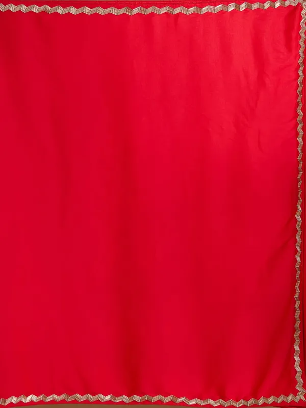 Red_Ariwork_Satin_Saree